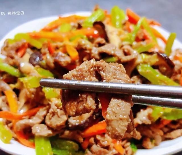 喜欢|时蔬炒牛肉,营养丰富,味道鲜美,家人都喜欢