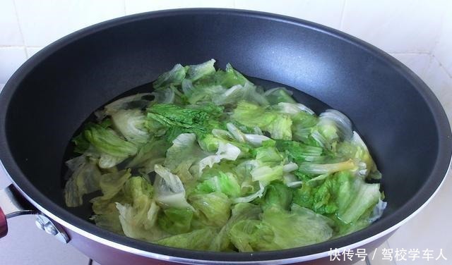 调味料|蚝油不适合和这些调味品一起用,牢记这4种,为了健康,别再用错