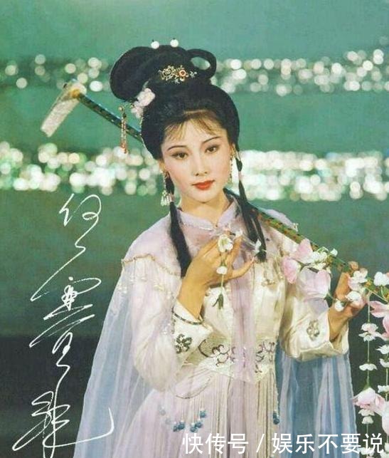 父亲|何赛飞和妹妹十年“夫妻”,与初恋裸婚恩爱32年,今成大赢家