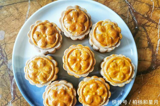 添加|哪种月饼好,还是五仁月饼好吃,不过的是自己做的,无添加更健康