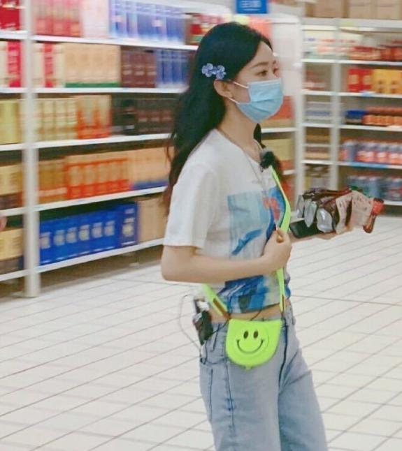 虞书欣|虞书欣放弃《中餐厅》后,节目组竟邀请了她,让节目更有话题度