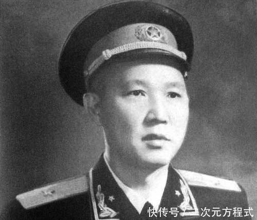 敌人|开国少将跳下悬崖，敌人怕他没死，又扔下去一颗手榴弹