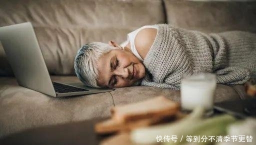 来补|晚上熬夜午觉来补?经常午睡,两个好处不请自来!但别超过90分钟