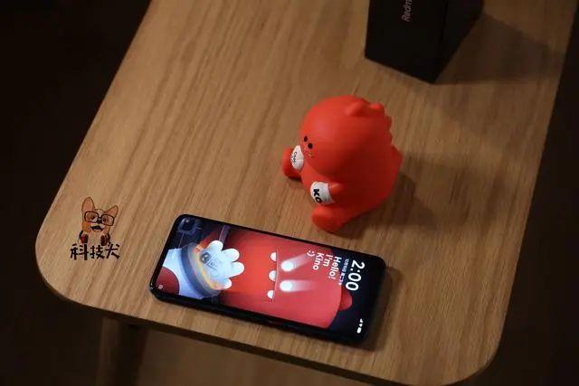  保值|上半年旗舰手机保值率盘点：华为荣耀一加小米居前四 OV三星垫底