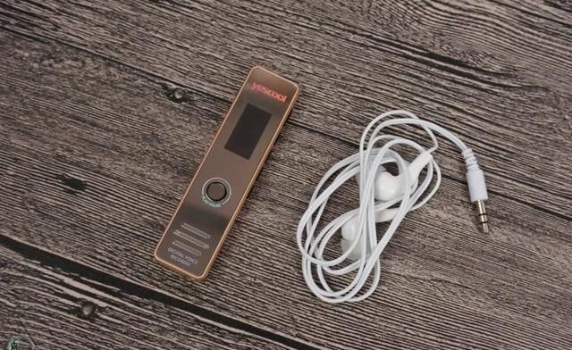 垃圾|比索尼便宜十几倍，这种白菜价录音笔好用吗？网友：简直是垃圾