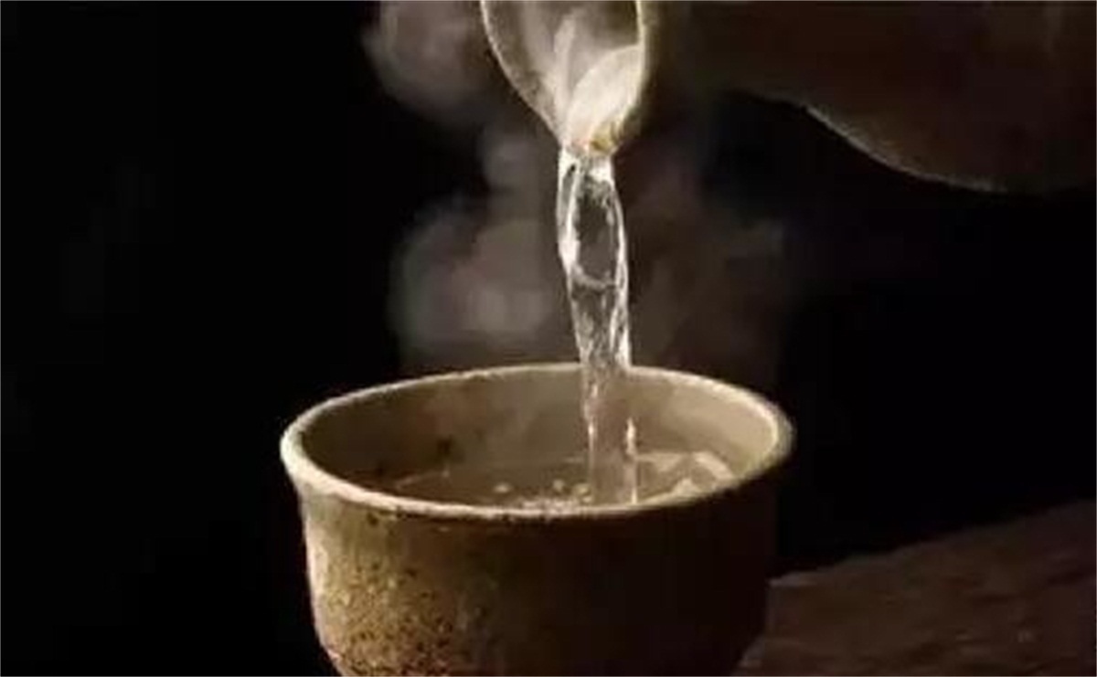 方法|鉴别白酒方法都在这里,你会了吗?