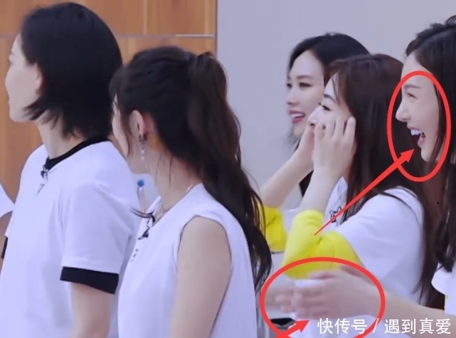  沈梦辰|《乘风破浪的姐姐》沈梦辰和队友互扯头发，张含韵起哄，金晨助威