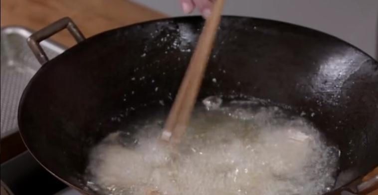 在家|教你在家做酥焖带鱼,外酥里嫩,快来尝尝吧