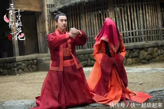 细节|找不同,一身玄衣的夜华每件服饰都有不同的小细节,你发现了吗