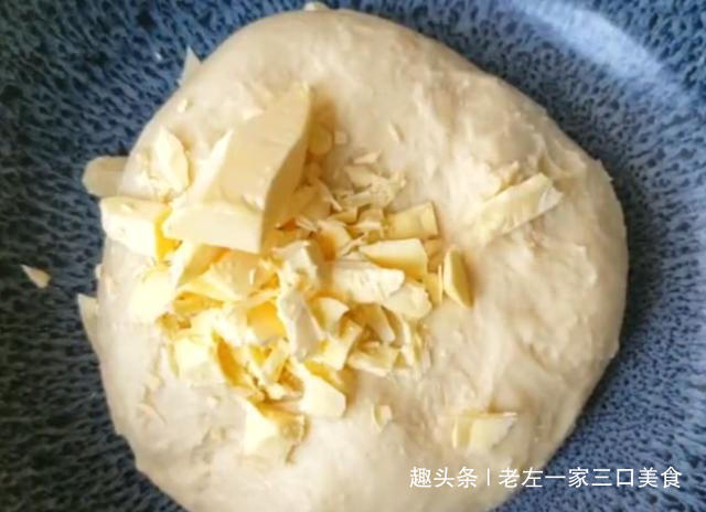 失败|原来面包柔软拉丝有技巧,学会这个做法,好吃不硬,想失败都难