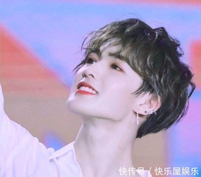 公司|乐华艺人是提线木偶朱正廷演唱会读信,竟发现内容被篡改