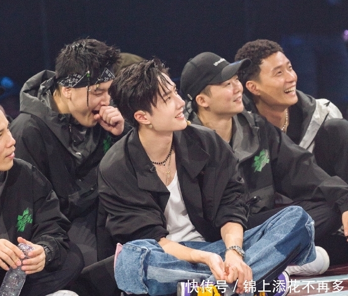 收获|恭喜王一博队长,收获微博一周综艺报告短视频播放量蝉联六连冠!