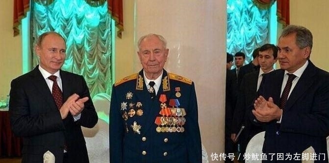 俄罗斯人|此人是“819事件”主谋, 普京却两次向其授勋, 只因他做了此事!