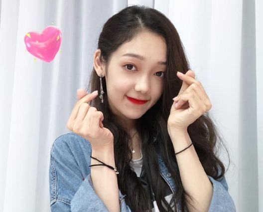 硬糖少女303|硬糖少女成团3个月共参加6档综艺,2人有个人资源,她曝光度最低