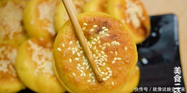 地瓜叶|红薯花样吃法，蒸煮炸炖都不如这样煎着吃，夹心流糖怎么都吃不够