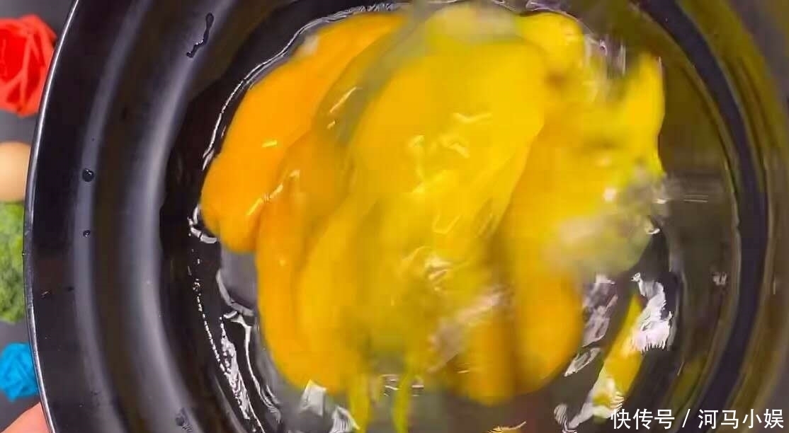  简单|蒸鸡蛋糕看似简单，但是一不小就蒸老了，注意2点保证鲜嫩又营养