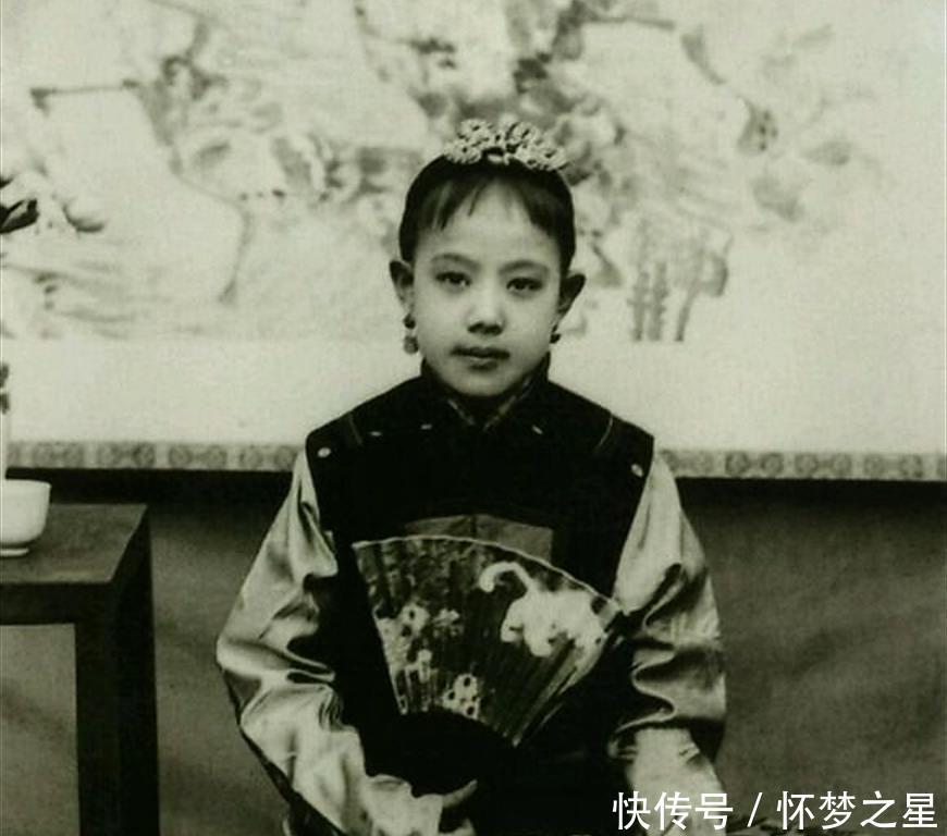  罕见|晚清女子罕见照片，图二女孩颜值爆表，图四女子有一对龙凤胎！