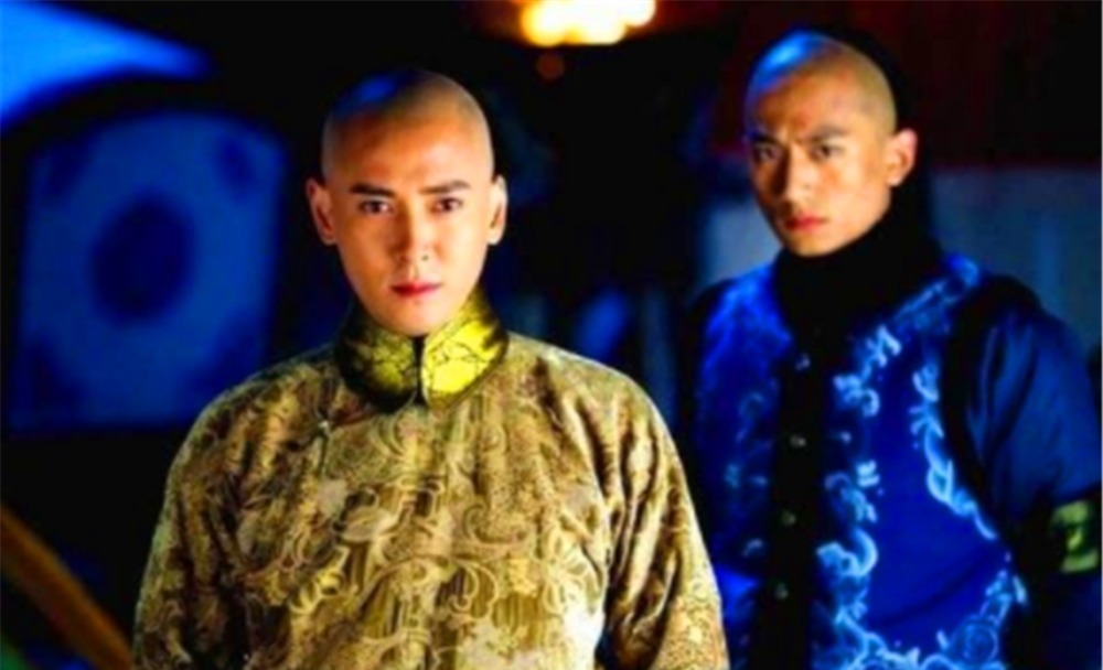  手握|多尔衮手握重权，为什么不篡位选择自己做皇帝？是因孝庄吗？