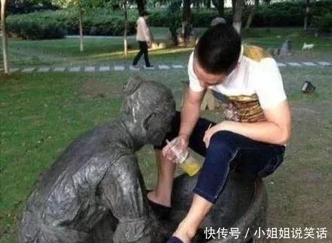 小编|“一万亿和一亿万哪个比较多?”哈哈哈哈例子太真实了