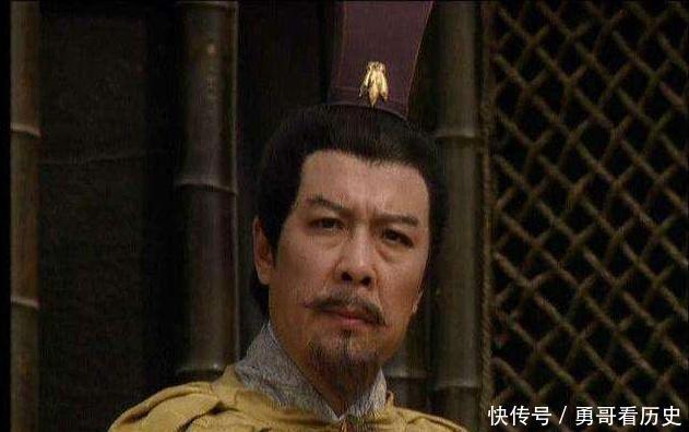 营救|公孙瓒即将被袁绍剿灭之时，刘备为何不去营救，原因不简单