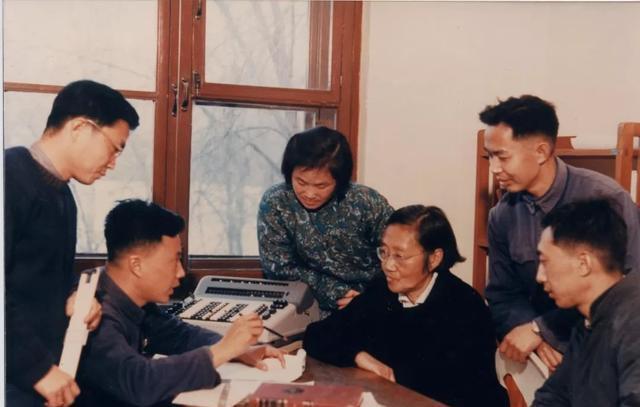  从此|她本可以追逐诺奖，却为研究中国第一颗原子弹，从此隐姓埋名