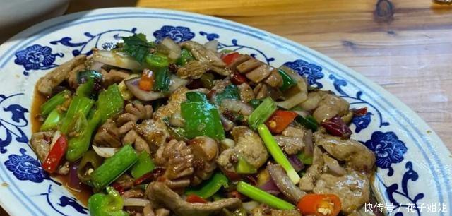 餐厅|这家小店卖辣牛肉已经30多年了,每天靠导航却很难找到