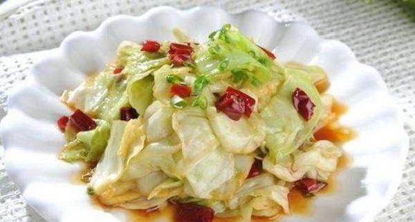 青红尖椒|做卷心菜的方法是超级美味和简单!