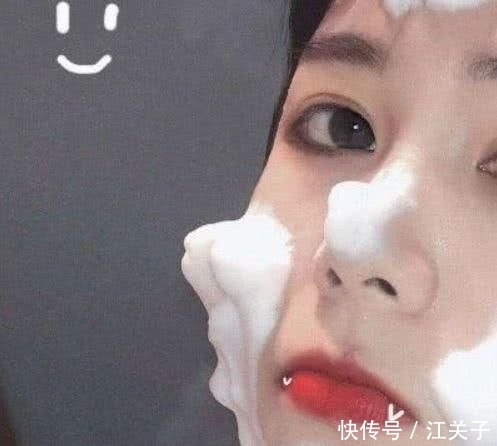 婴儿|鼻子上挤出“白色条状物”？坚持做到这3点，还你光滑“婴儿鼻”！