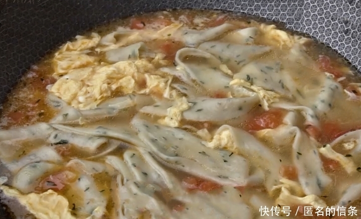 鲜香|天热没食欲,教你在家做鸡蛋面,鲜香多汁,劲道爽滑,全家都爱吃