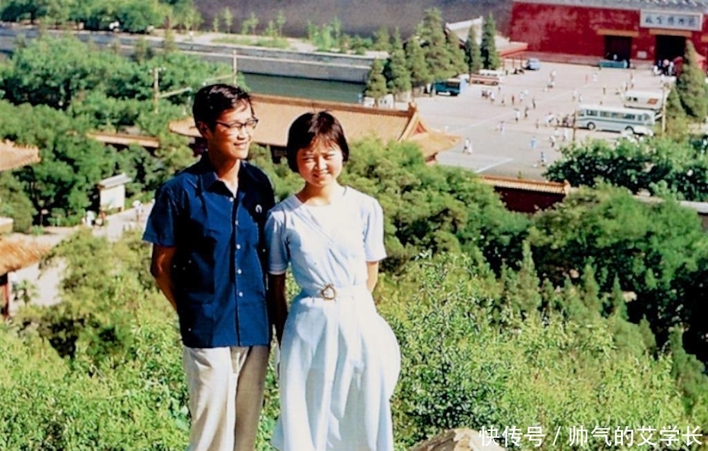  中国|中国旧影1980年代, 夏季街头的靓丽女子