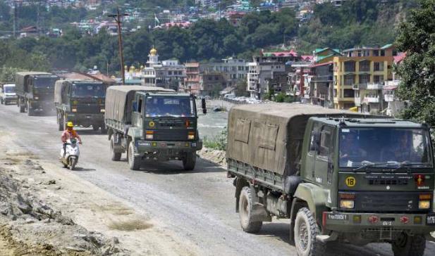 乖乖|腹背受敌、饥寒交迫!印军乖乖从边境撤出100个作战连