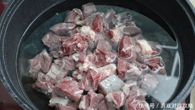 油腻|三伏天常喝这汤水,荤素搭配口感不油腻,营养丰富只长劲儿不长肉