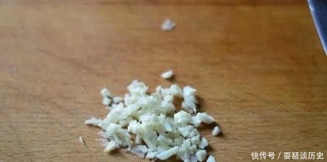 秋天|秋天就吃这道菜,荤素搭配味道好,1顿饭吃这1道菜就够了!