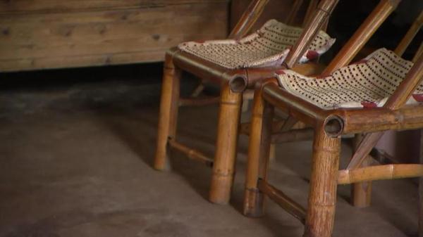 老太|“天降”一万六！老太一觉醒来，身边多出两沓钱