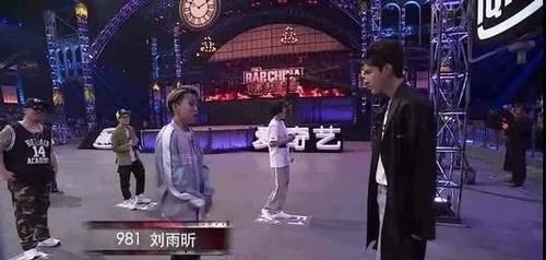 老天|混迹娱乐圈八年,老天却不赏饭吃?决赛称王的刘雨昕,靠什么逆袭