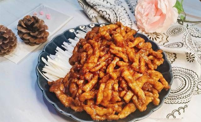 下饭|教你做家常京酱肉丝,口感纯正,肉丝嫩滑,酱香浓郁太下饭