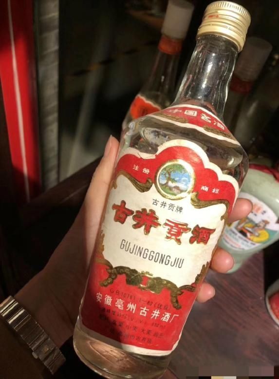 出口玻汾|好酒不一定要价格贵,4款100左右的白酒,口感好送礼也上档次
