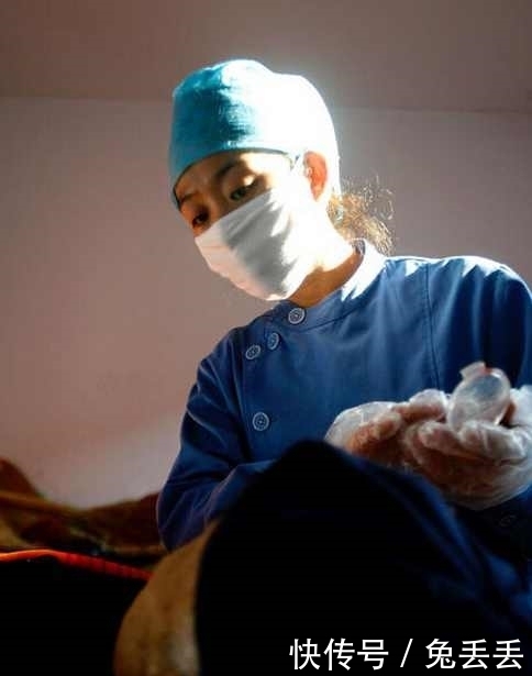 狠心|美女“护士”人好多金，却被男友狠心抛弃，知道原因让人尴尬