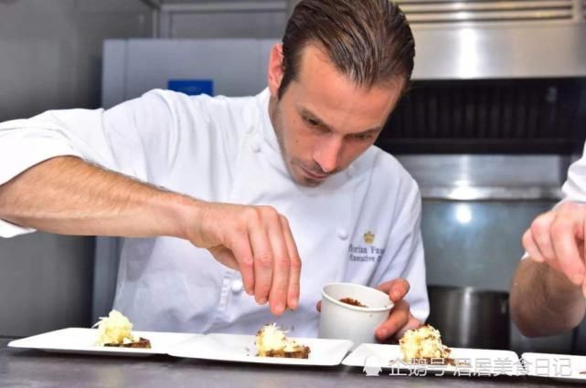 面包|米其林厨师面包切88片,当中国厨师拿出黄瓜后,老外失敬了