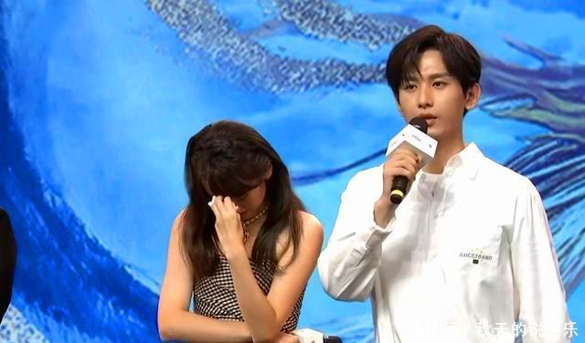 成毅|掉粉3万!袁冰妍当场流泪,成毅不礼貌?《琉璃》收官好没面子!