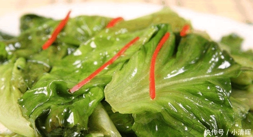 生菜|炒生菜时, 千万不要直接炒! 多加这1步, 生菜不发黑, 吃着还更脆