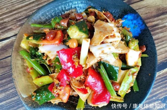 开胃|三伏天,吃猪肉羊肉不如吃它!3块钱做一大盘,开胃下饭,特过瘾