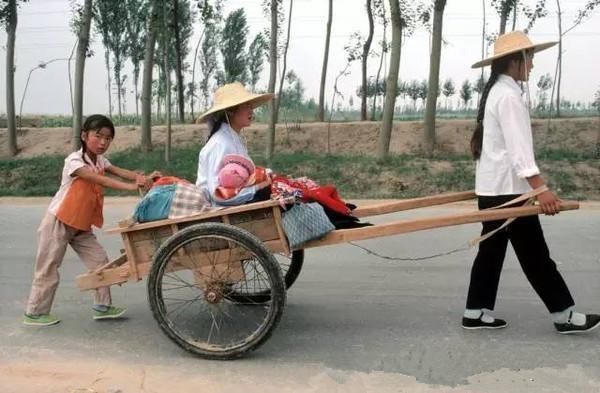  老照片|外国人拍摄的70年代中国老照片想不到70年代的人们是这样子