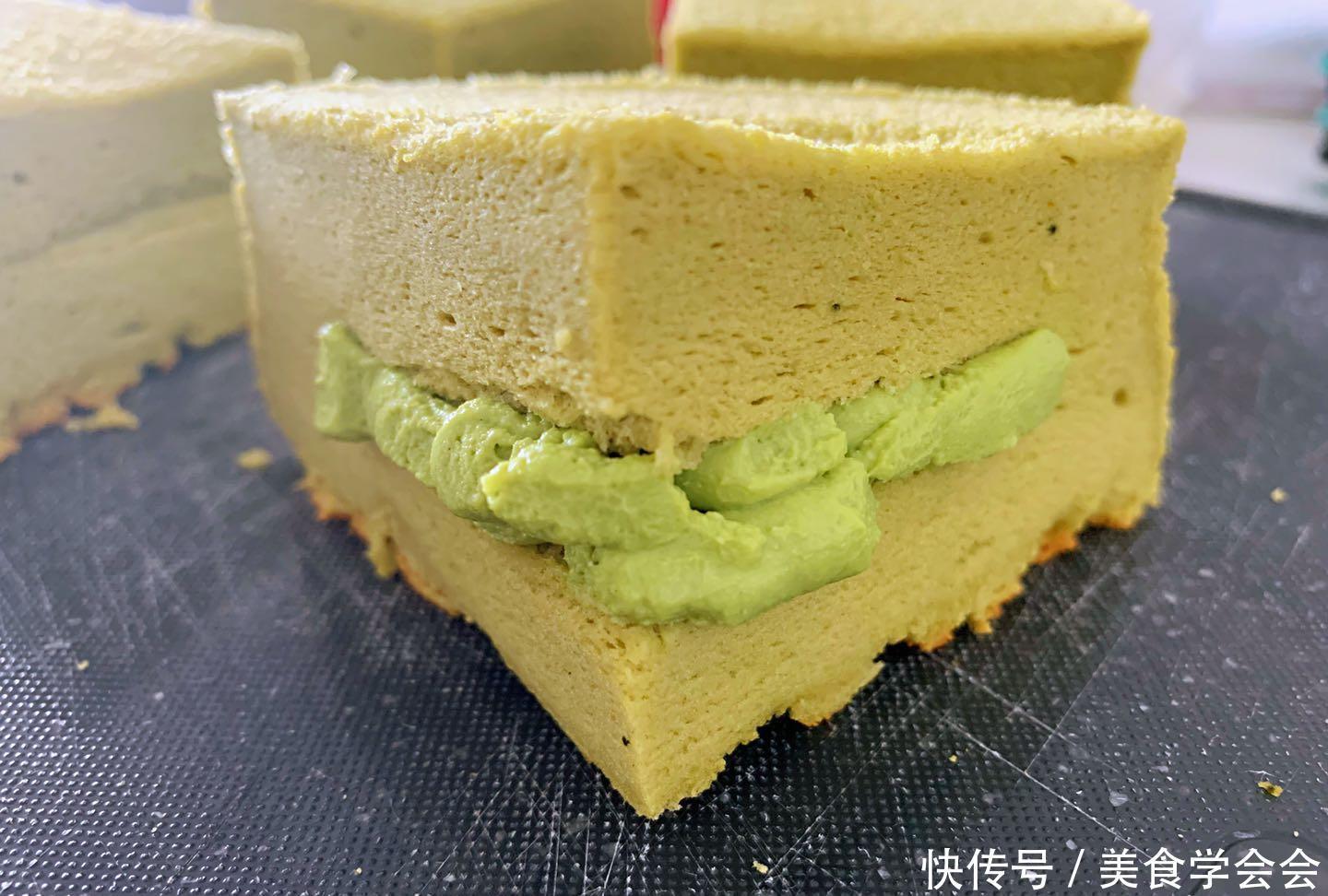 网红|网红抹茶冰乳酪蛋糕,制作简单味道赞,学会了给家人露一手