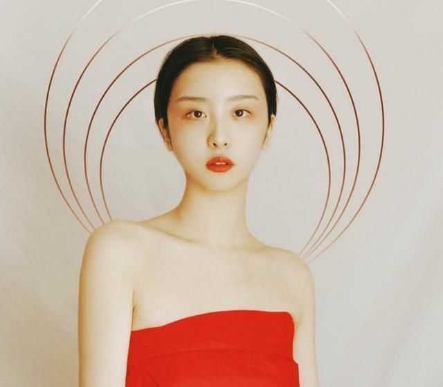 霸气|THE9成员赵小棠穿搭汇总,私服穿搭衣品吸睛,一张冷漠脸霸气十足