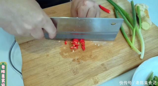 入味|秘制香辣鸡爪,做法简单易学,软烂脱骨超入味