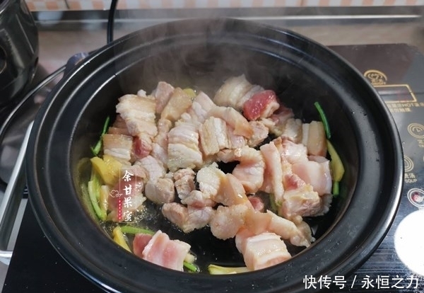降温|天气降温,我家就爱这道菜,香辣鲜美又下饭,热乎乎的上桌