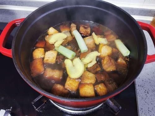 市场|超市的猪肉很便宜,为什么市场的就很贵,卖菜的人才知道的内幕