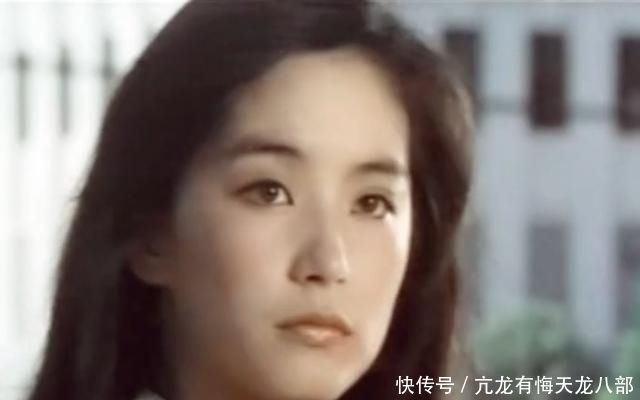  雪肤|一代美人林青霞：清纯灵动，玉肌雪肤