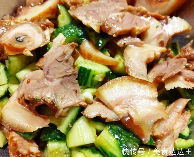 下饭|这样做的猪头肉,肥而不腻,又香又下饭